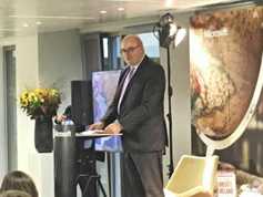 Hogan attacks 'Brexiteer brinkmanship'