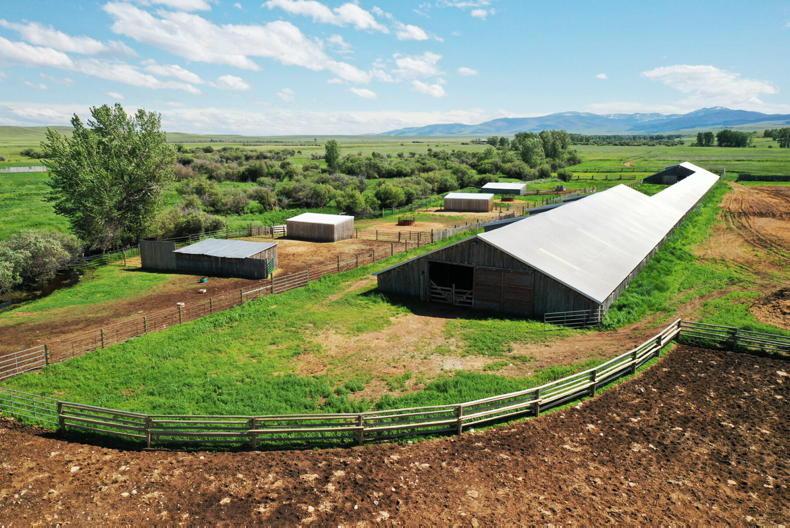 In pictures: 36,000ac US cattle ranch wows potential buyers - Free
