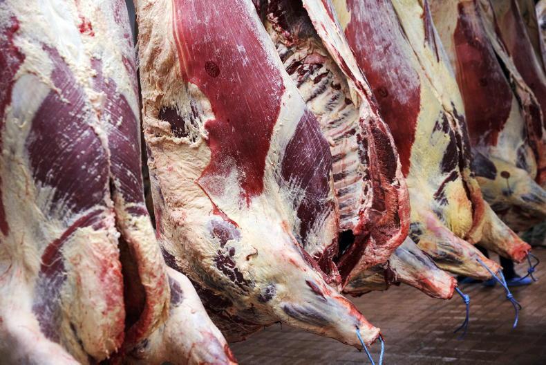 Hot weather turns up heat in beef trade