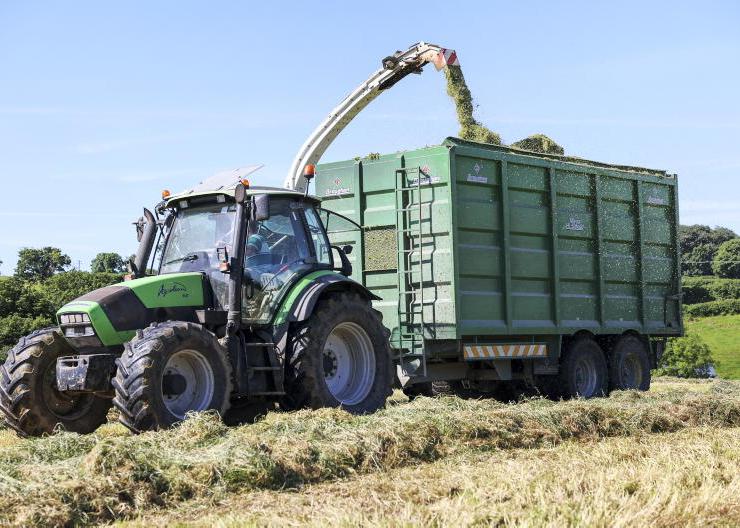 Home Farm: silage at last, Bord Bia audit and sprayer inspection